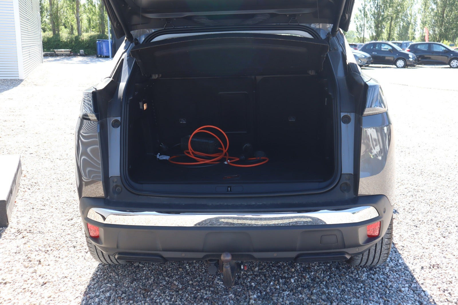 Grå Peugeot 3008 fra 2021