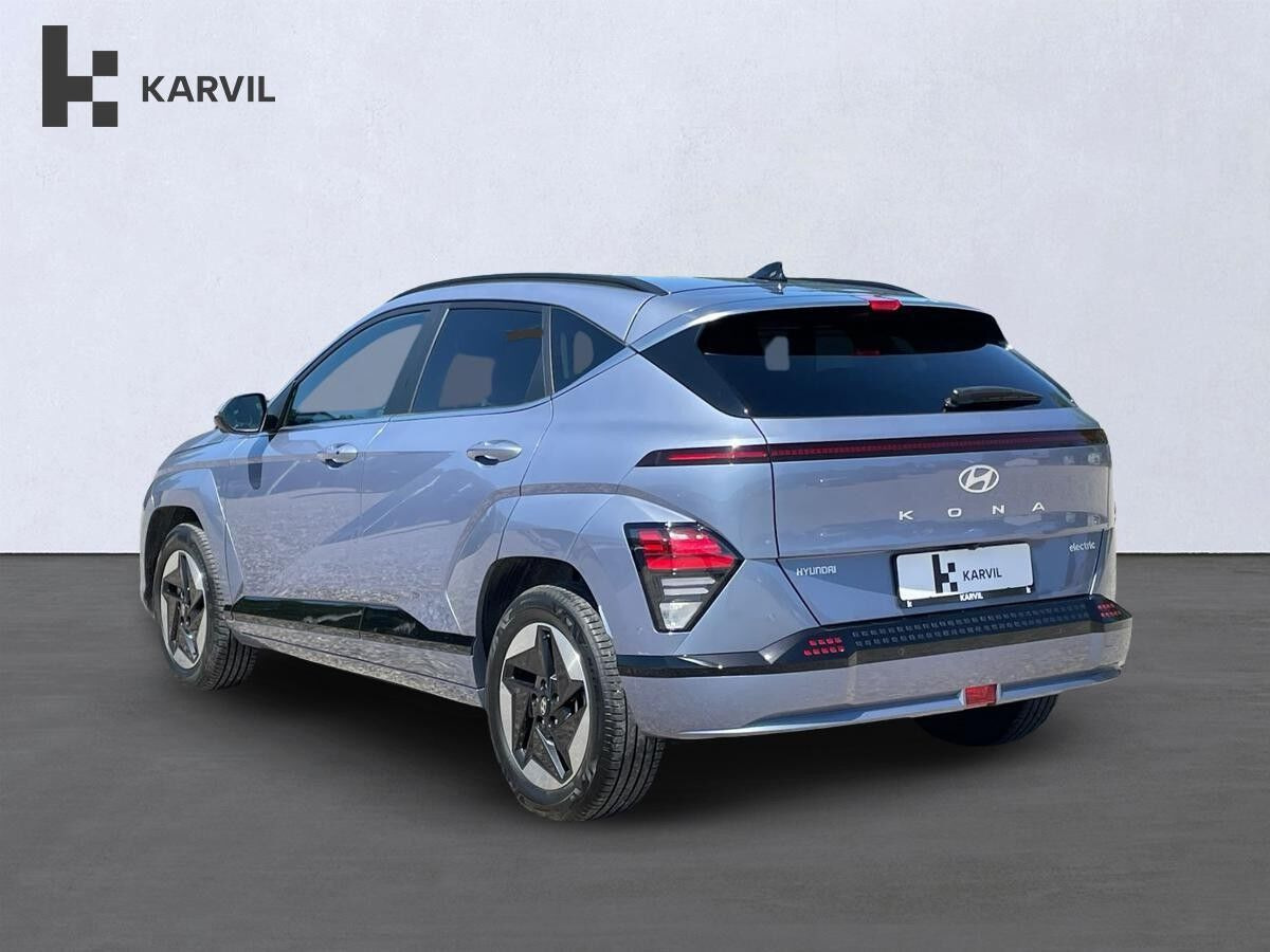 Blå Hyundai Kona fra 2024