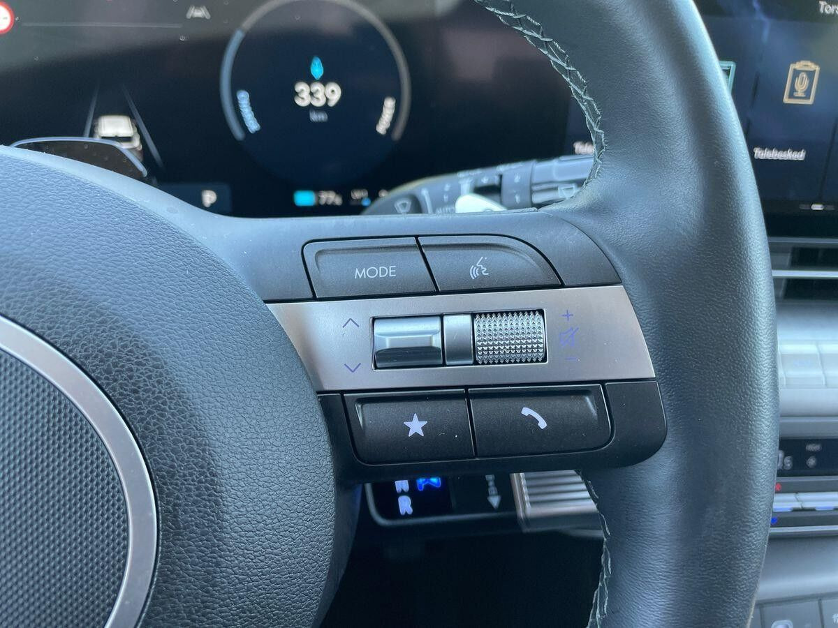 Blå Hyundai Kona fra 2024