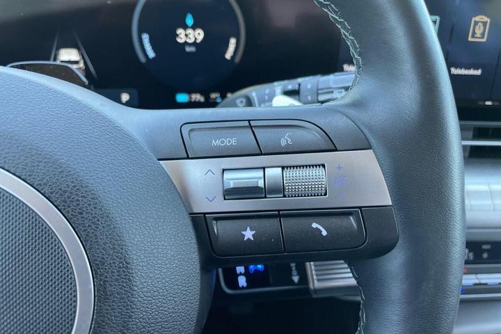 Blå Hyundai Kona fra 2024