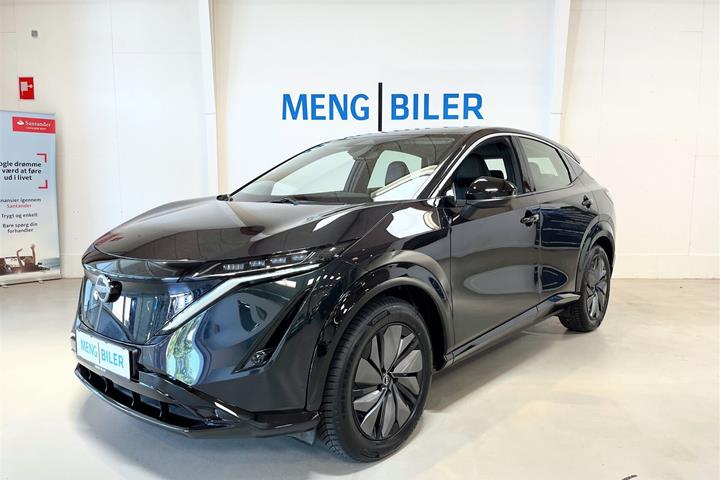 Grøn Nissan Ariya fra 2024 set udefra
