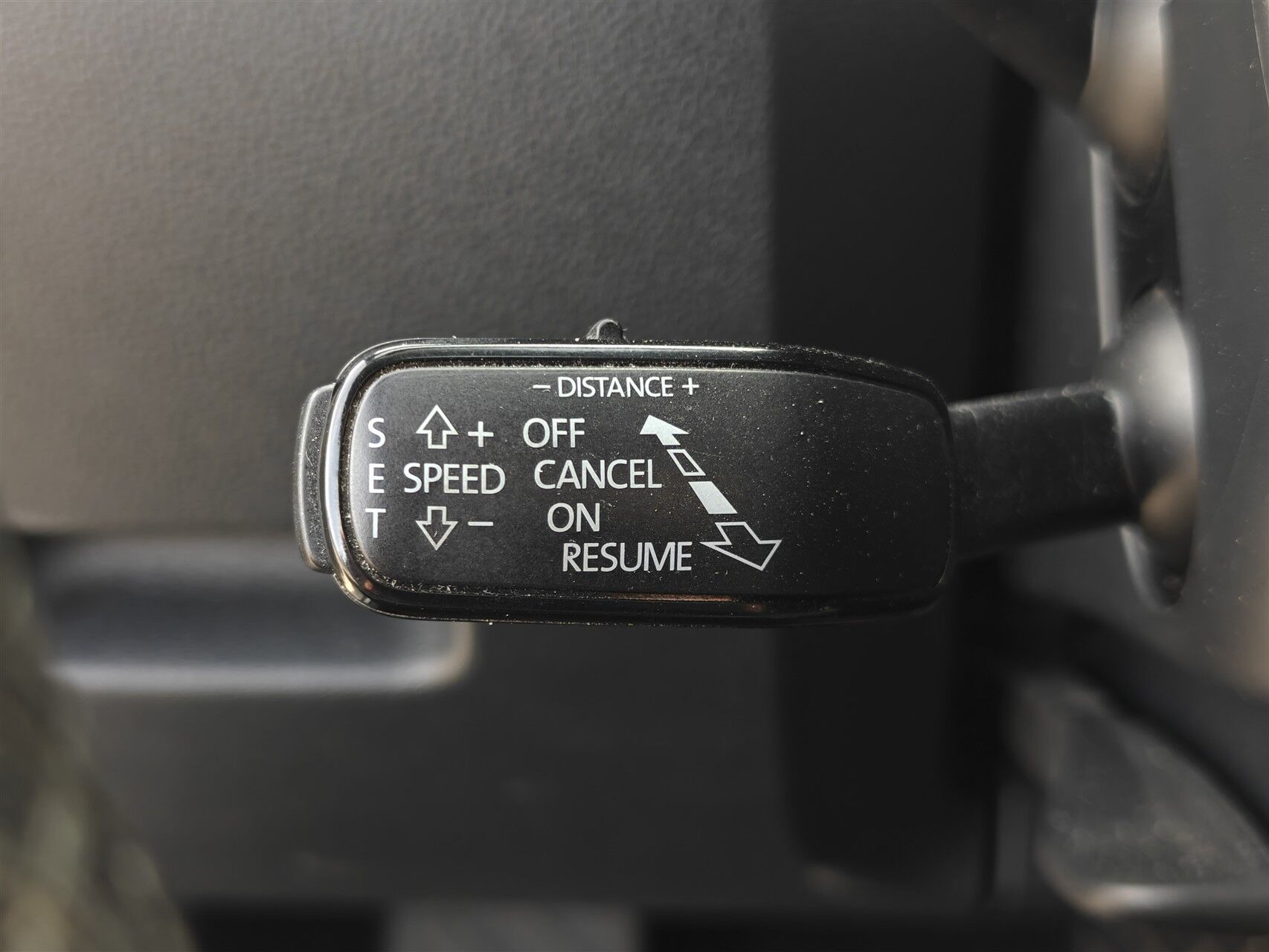 Grå Skoda Octavia fra 2018
