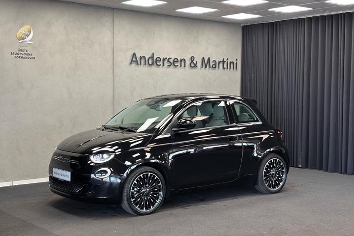 Grøn Fiat 500e fra 2023