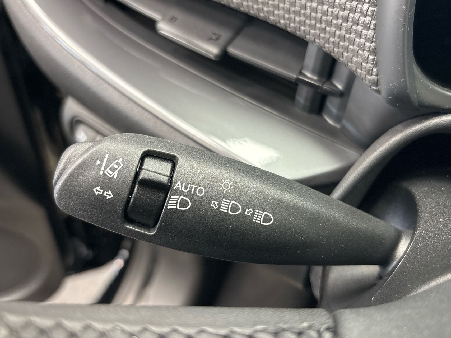 Grøn Fiat 500e fra 2023