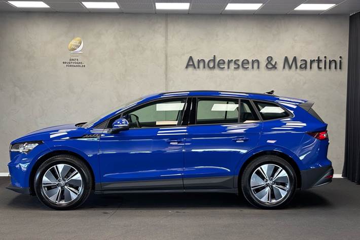Blå Skoda Enyaq fra 2024