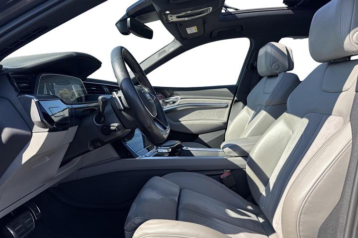 undefined Audi e-tron fra 2020