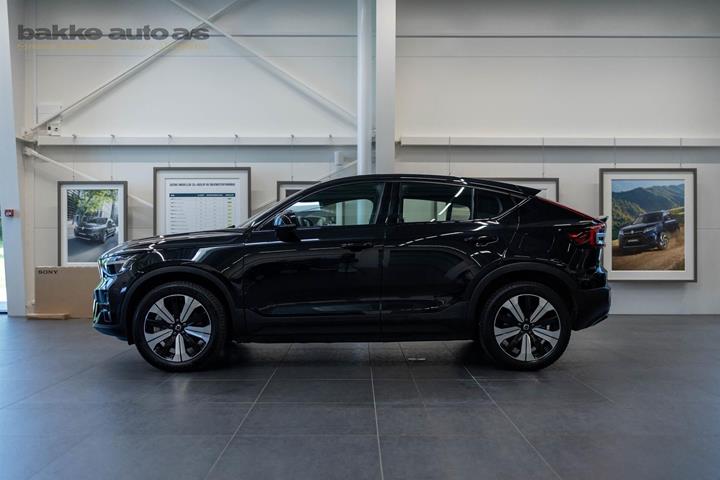 Sort Volvo C40 fra 2023