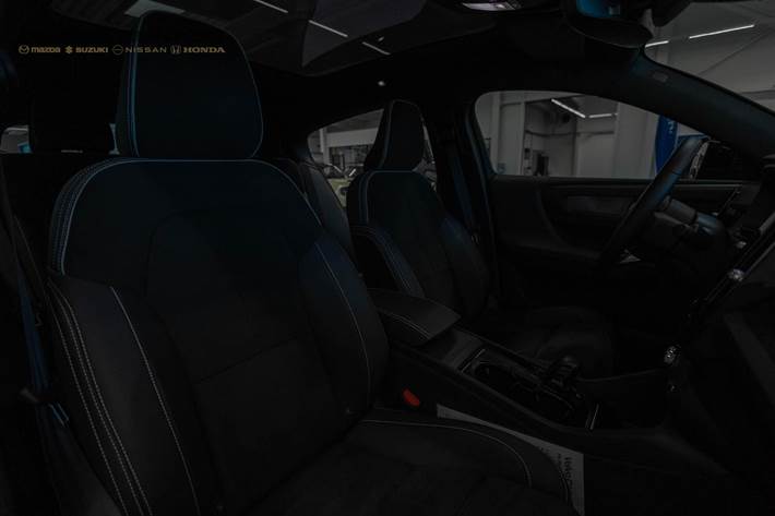 Sort Volvo C40 fra 2023