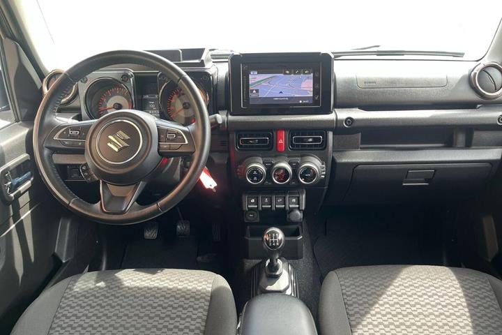 Grå Suzuki Jimny fra 2020