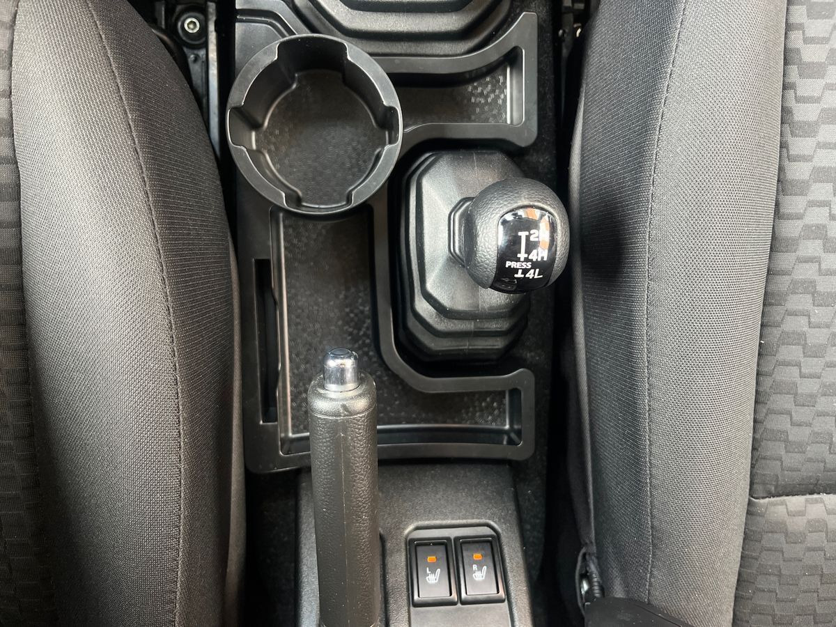 Grå Suzuki Jimny fra 2020