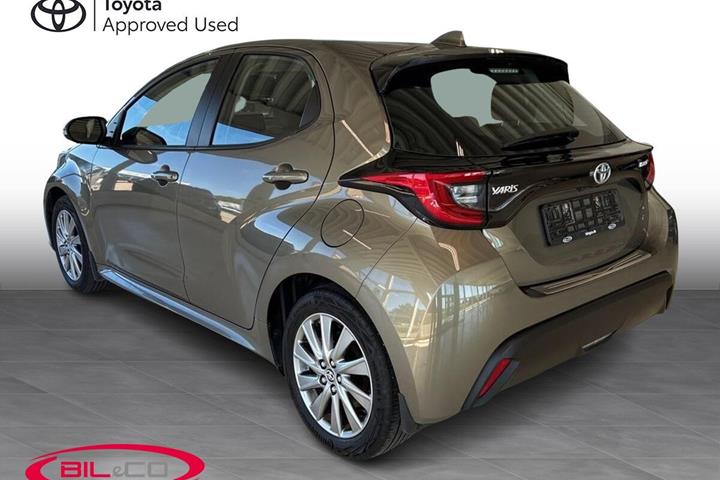 Bronze Toyota Yaris fra 2022
