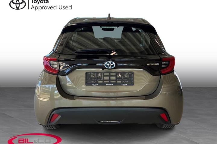 Bronze Toyota Yaris fra 2022