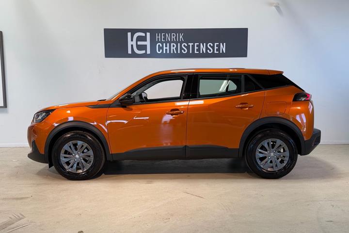 Orange Peugeot 2008 fra 2022