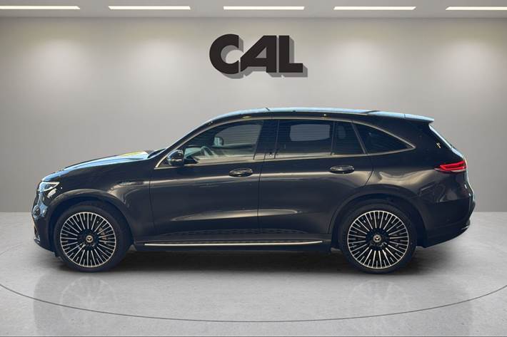 Sort Mercedes EQC 400 fra 2023