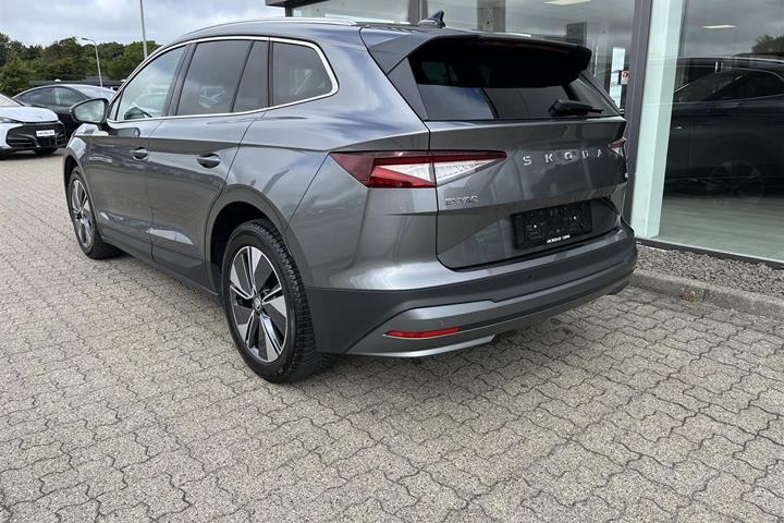 Grå Skoda Enyaq fra 2025
