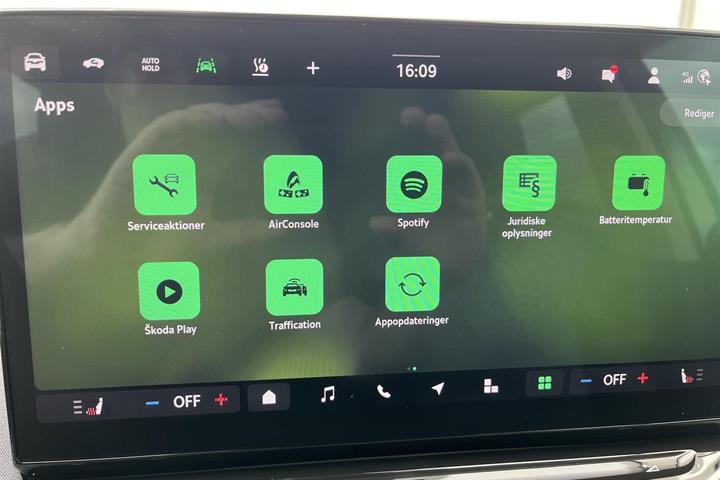 Grå Skoda Enyaq fra 2025