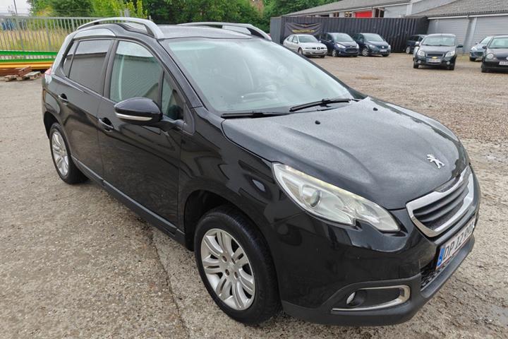 Gul Peugeot 2008 fra 2014