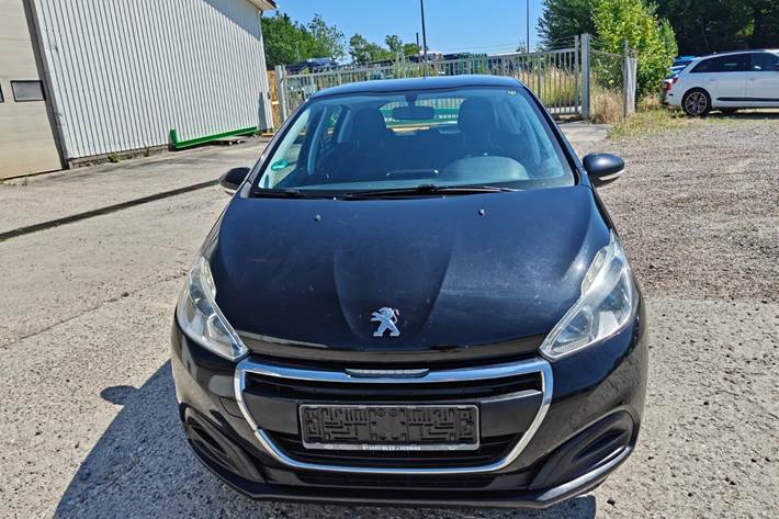 Gul Peugeot 208 fra 2015