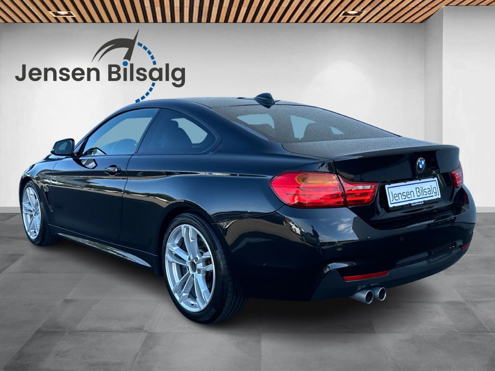 Sort BMW 420d fra 2015