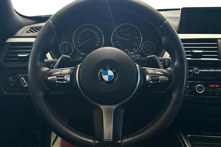 Sort BMW 420d fra 2015
