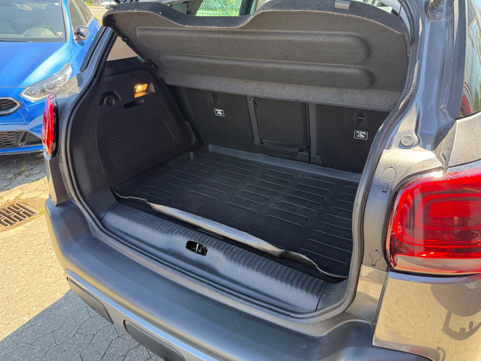 Grå Citroën C3 Aircross fra 2020