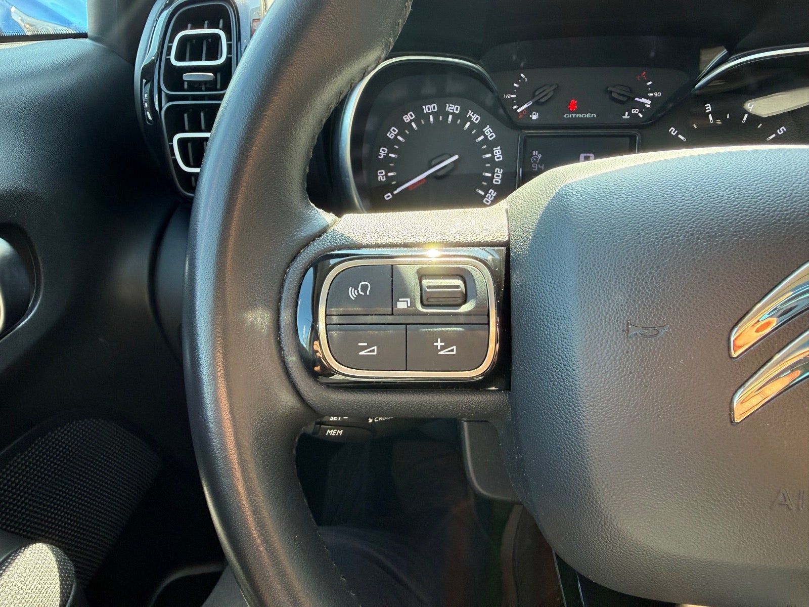 Grå Citroën C3 Aircross fra 2020