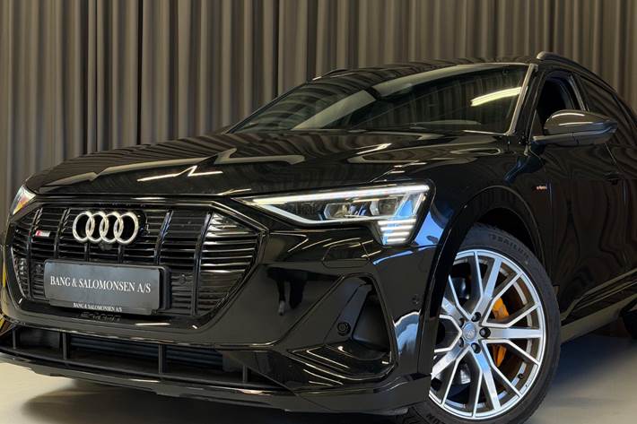 Sort Audi e-tron fra 2021