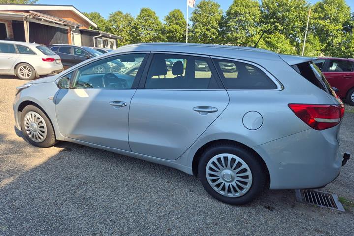 Grøn Kia Ceed fra 2016