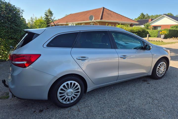Grøn Kia Ceed fra 2016