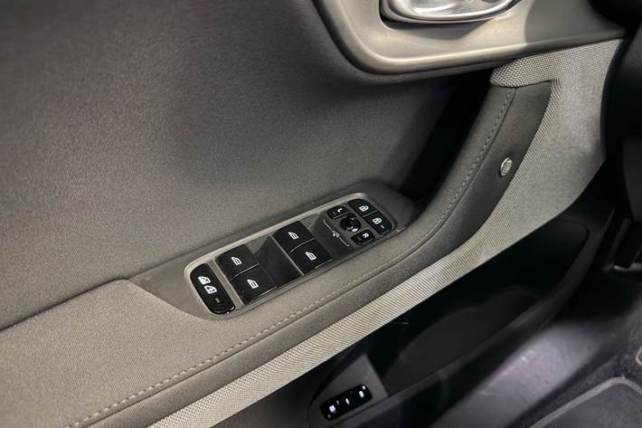 Orange Polestar 2 fra 2021