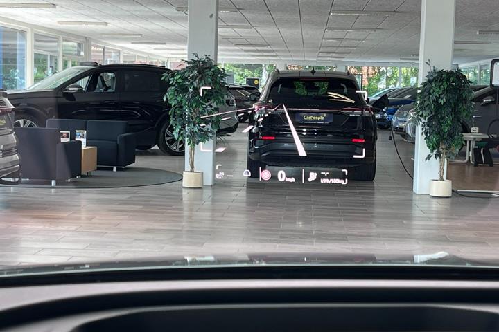 Grå Skoda Enyaq fra 2024
