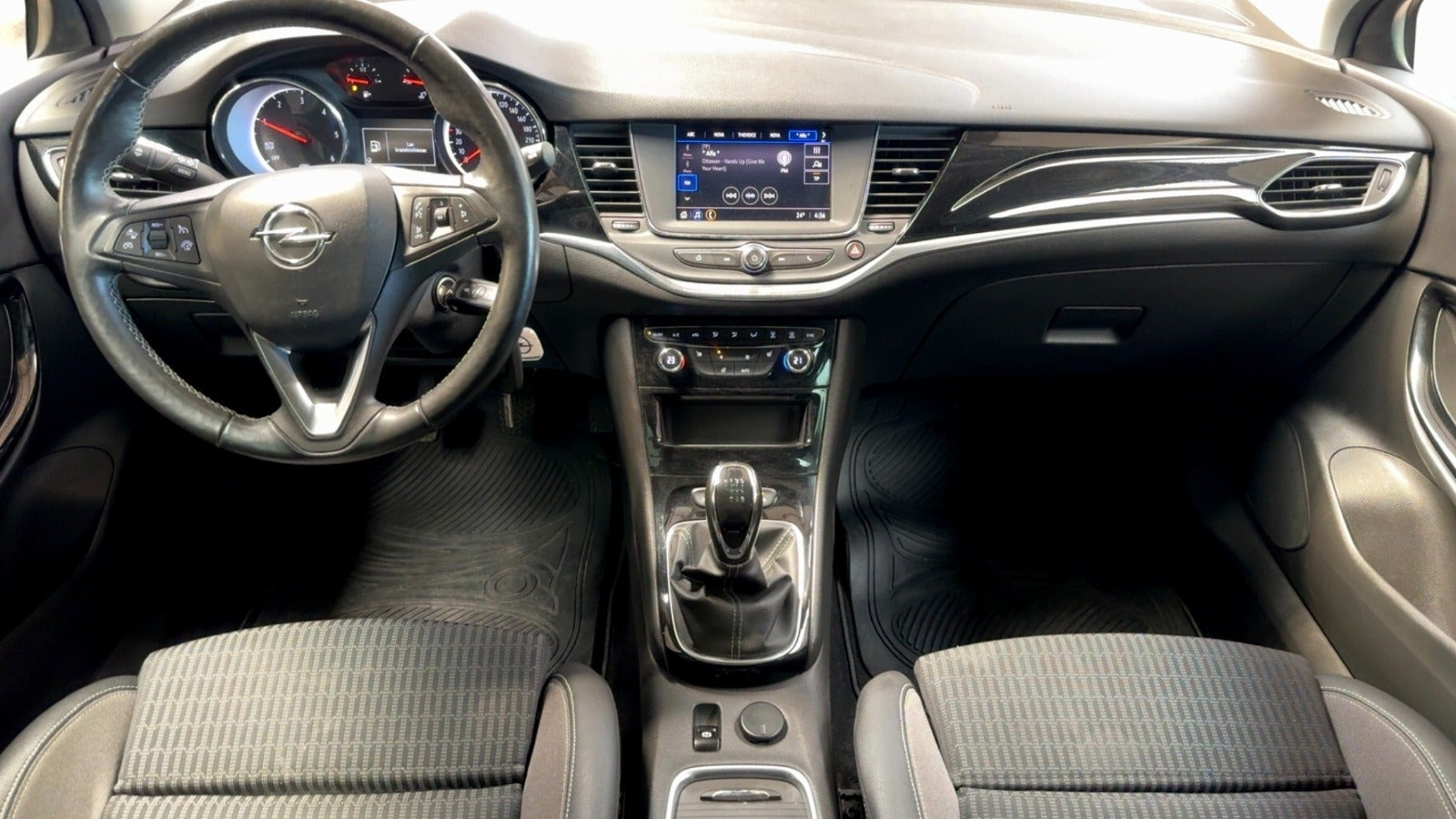 undefined Opel Astra fra 2020