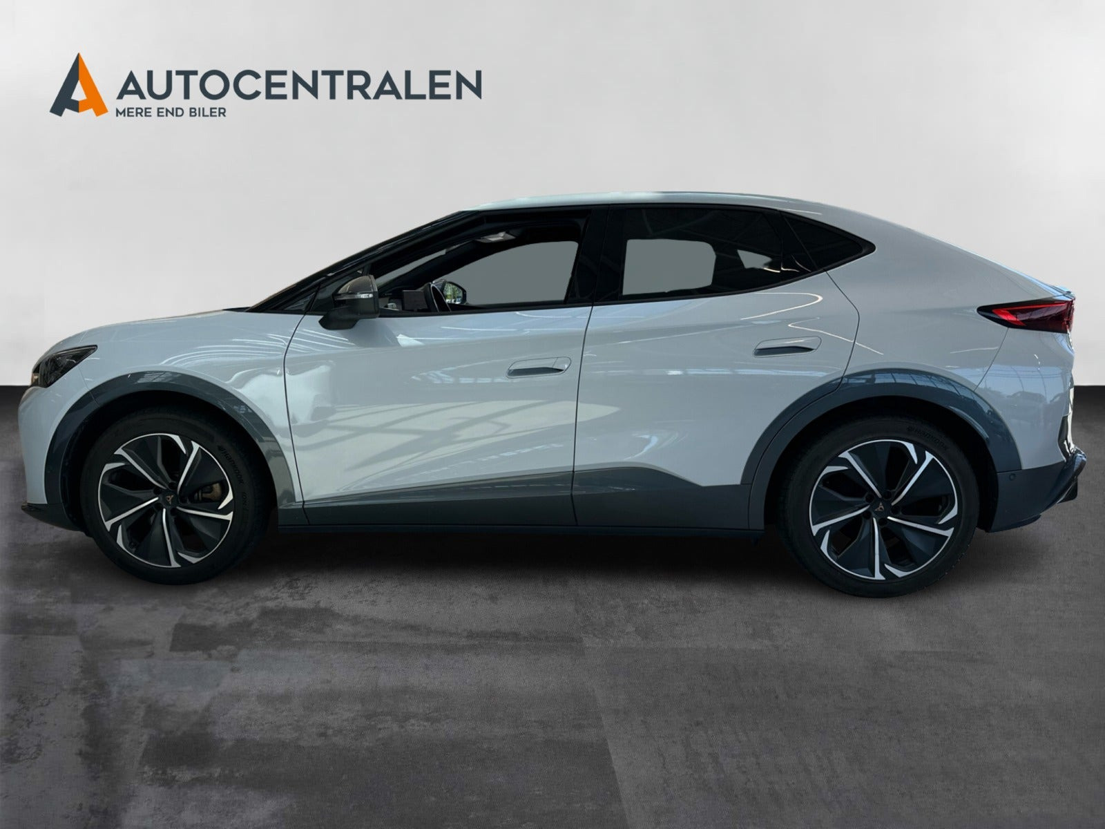 Hvid Cupra Tavascan fra 2024