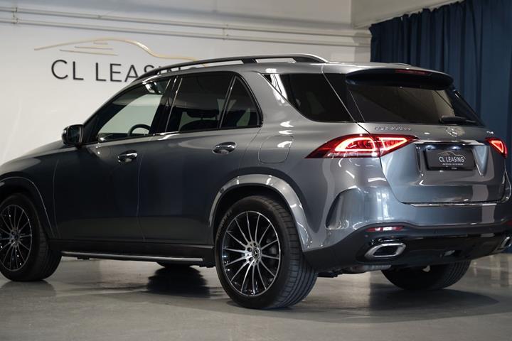Grå Mercedes GLE350 de fra 2022