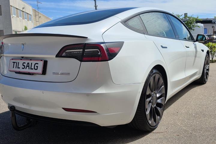 undefined Tesla Model 3 fra 2021