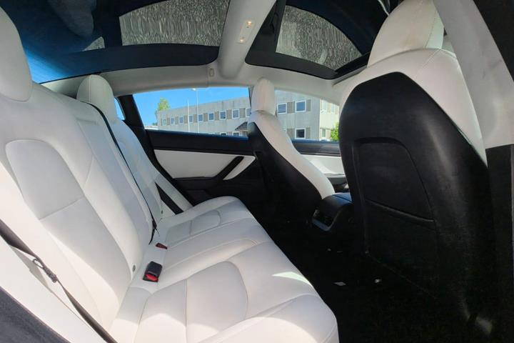 undefined Tesla Model 3 fra 2021