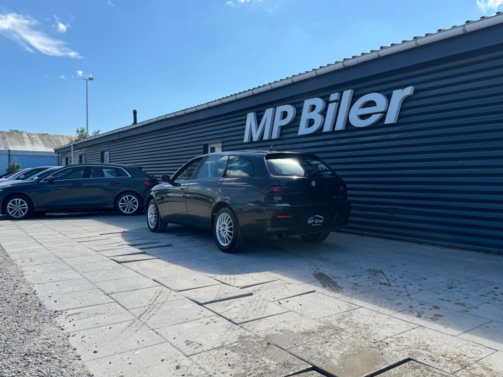 Sort Alfa Romeo 156 fra 2003