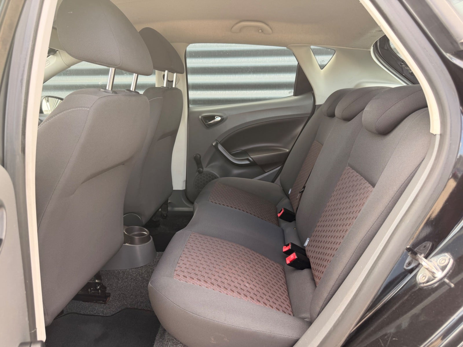Sort Seat Ibiza fra 2009
