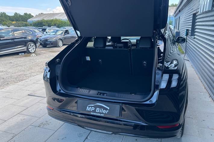 Sort Ford Mustang Mach-E fra 2025