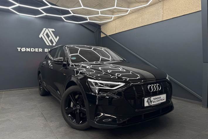 Sort Audi e-tron fra 2023