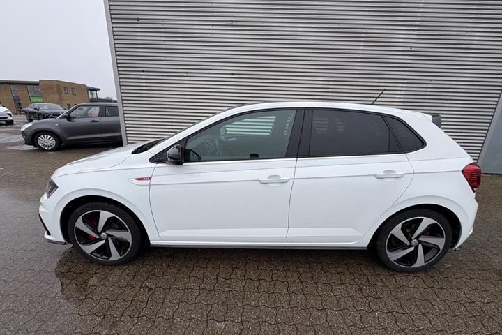 Hvid VW Polo fra 2018