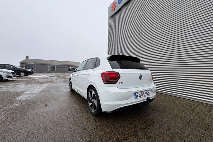 Hvid VW Polo fra 2018