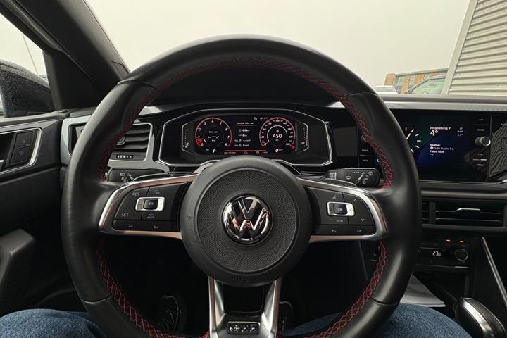 Hvid VW Polo fra 2018