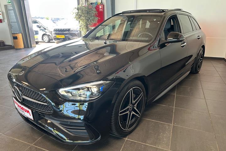 Sort Mercedes C220 d fra 2022