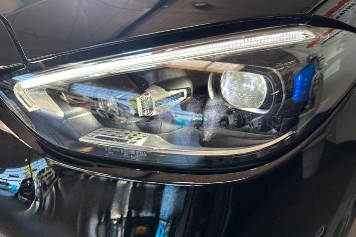 Sort Mercedes C220 d fra 2022