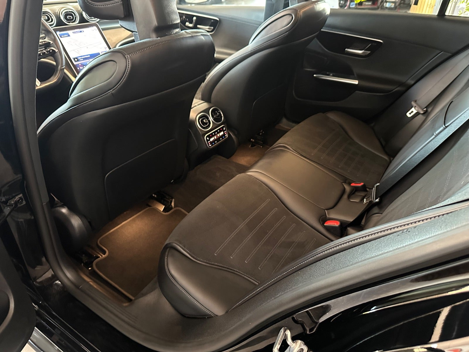 Sort Mercedes C220 d fra 2022