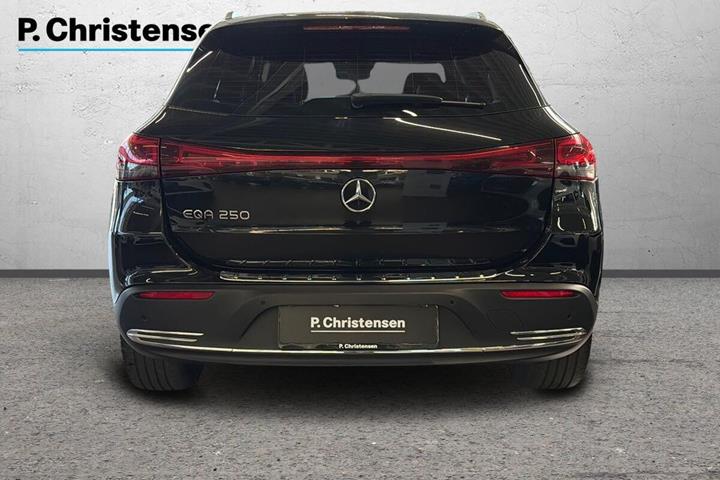 Sort Mercedes EQA250 fra 2022