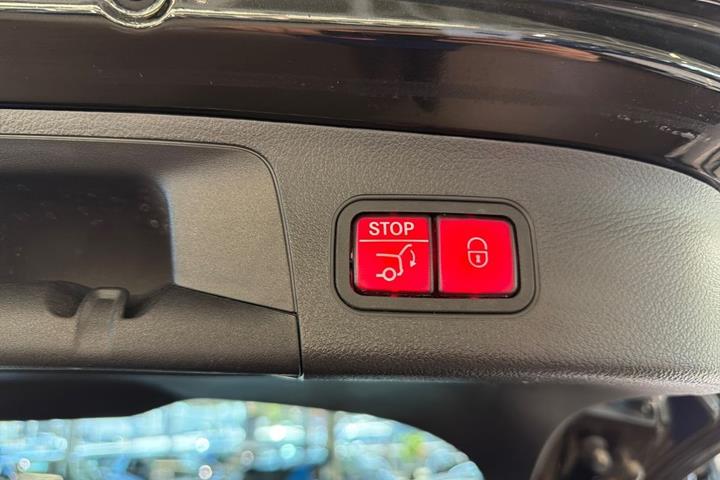 Sort Mercedes EQA250 fra 2022