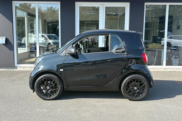Sort Smart Fortwo fra 2018