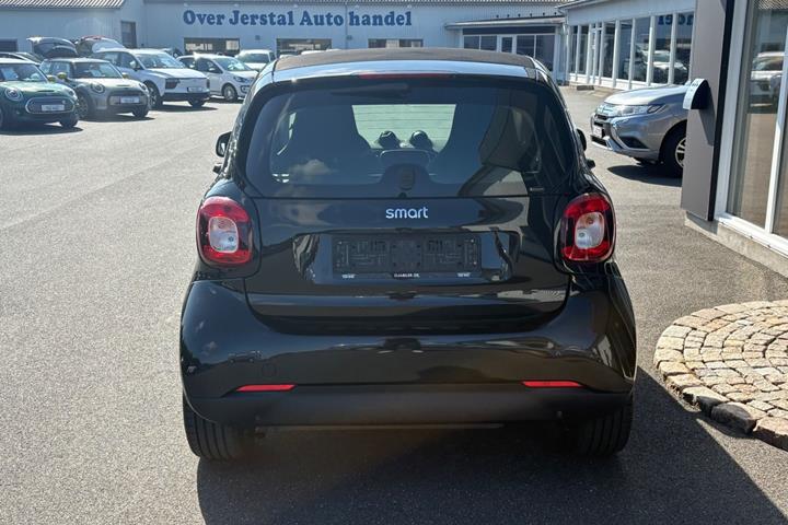 Sort Smart Fortwo fra 2018